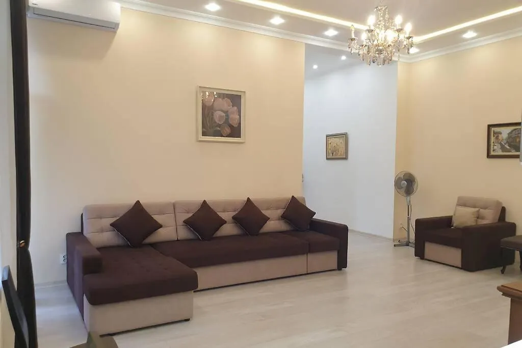 Comfortable Luxury Apartment With 3 Rooms. Center Heart Of Kiev