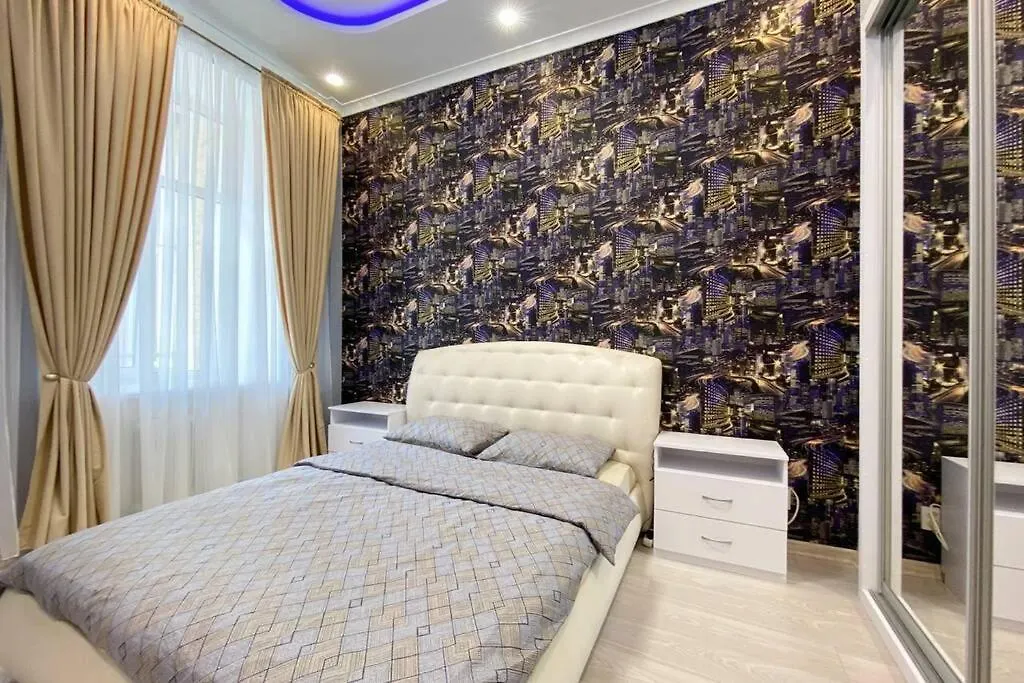 Comfortable Luxury Apartment With 3 Rooms. Center Heart Of Kiev Ukraine