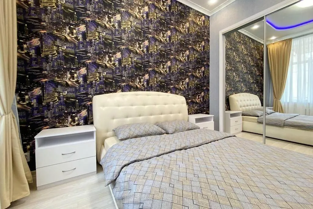 Comfortable Luxury Apartment With 3 Rooms. Center Heart Of Kiev Ukraine